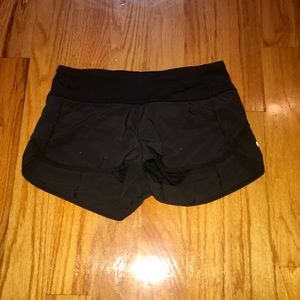 NWOT Lululemon Black Speed Shorts Size 4
